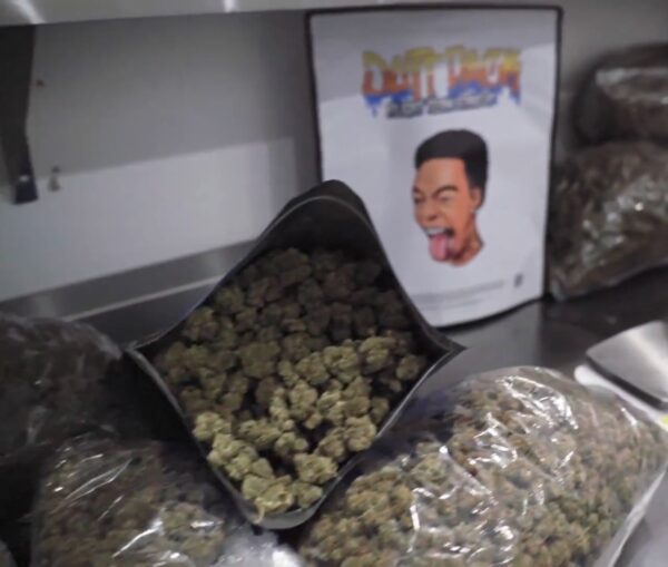 Dutt Pack Weed Strawberry Champagne Pound Wholesale